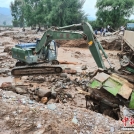 甘肃榆中强降雨引发山洪灾害 武警官兵迅速展开救援